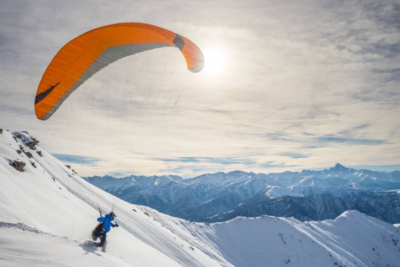 Paragliding