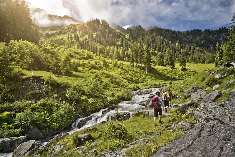 Hiking (4 nights)