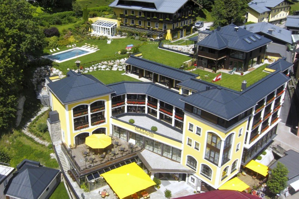 Hotel Saalbacher Hof in summer