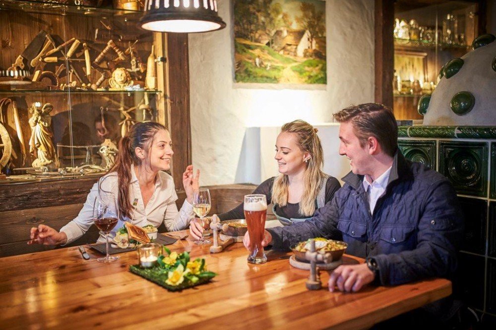 Gemütliches Zusammensein im s'Wirtshaus