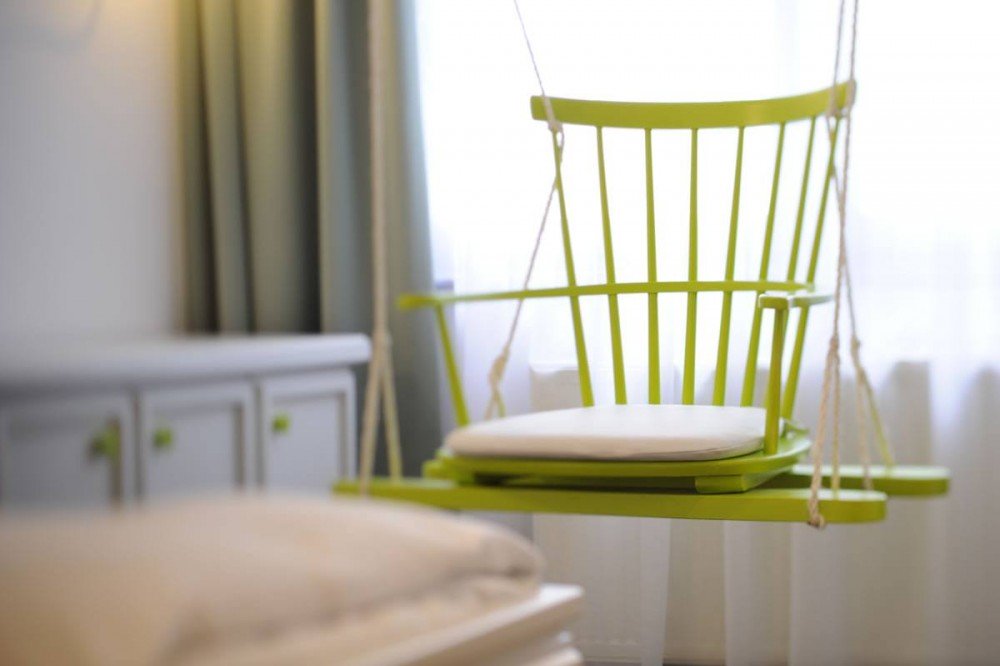 Creative Swing in an F³ double room