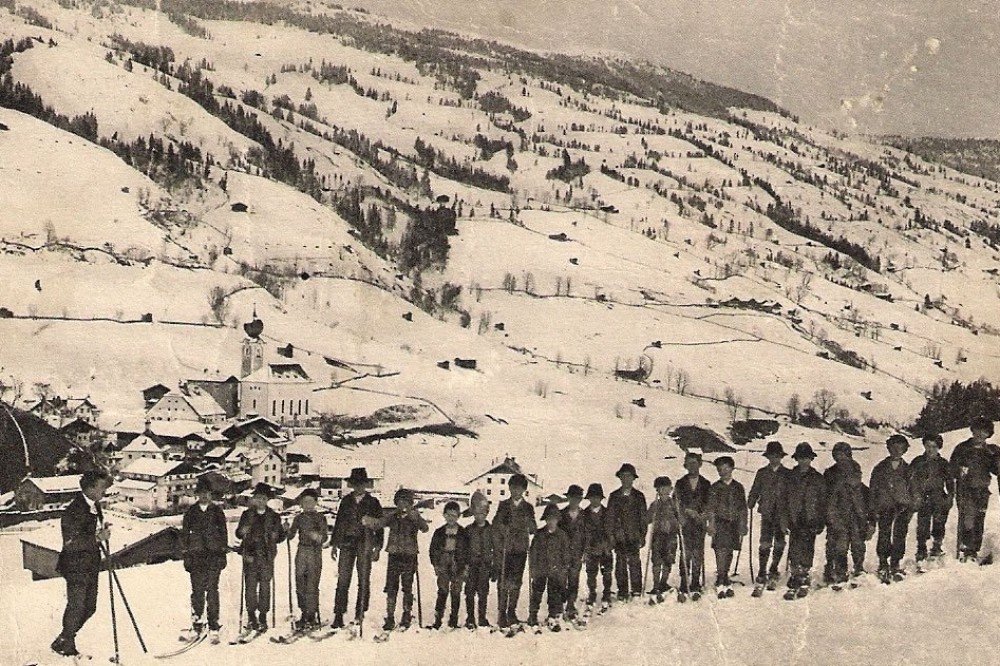 School ski course in Saalbach in 1934