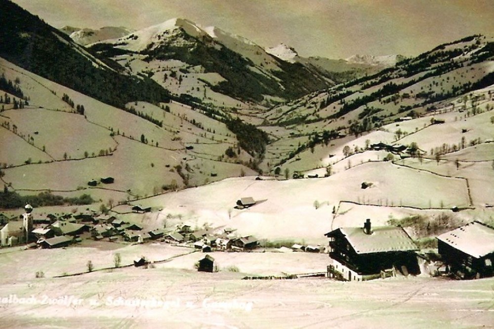 Post card of a winterly Saalbach from 1938