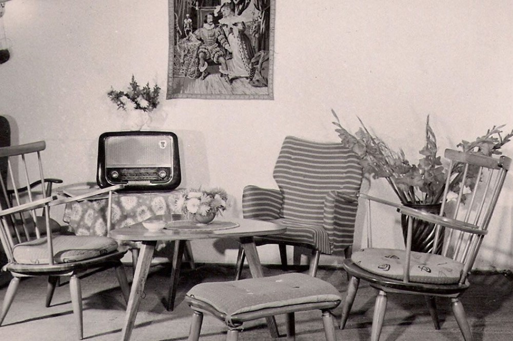 Indoor photo from the Hotel Saalbacher Hof around 1953