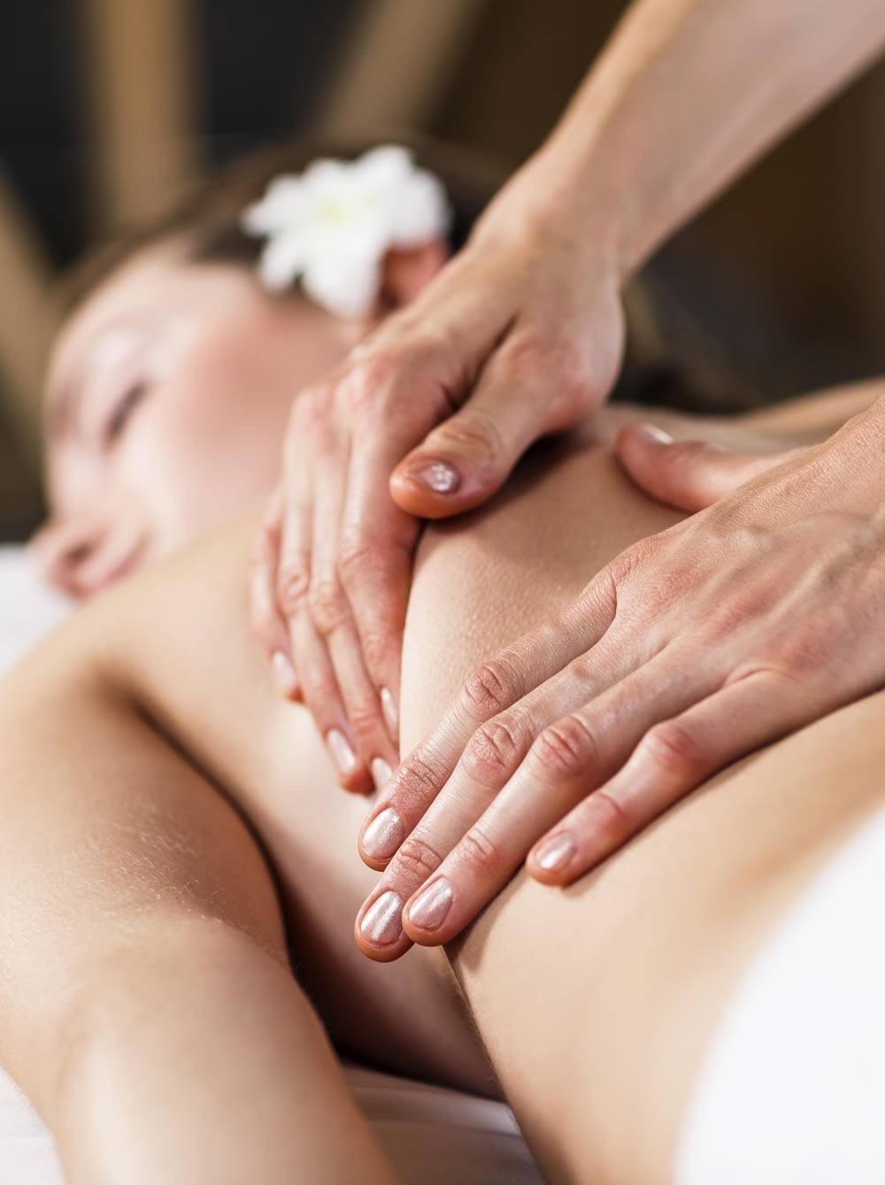 Relaxing massage at the Hotel Saalbacher Hof  width=