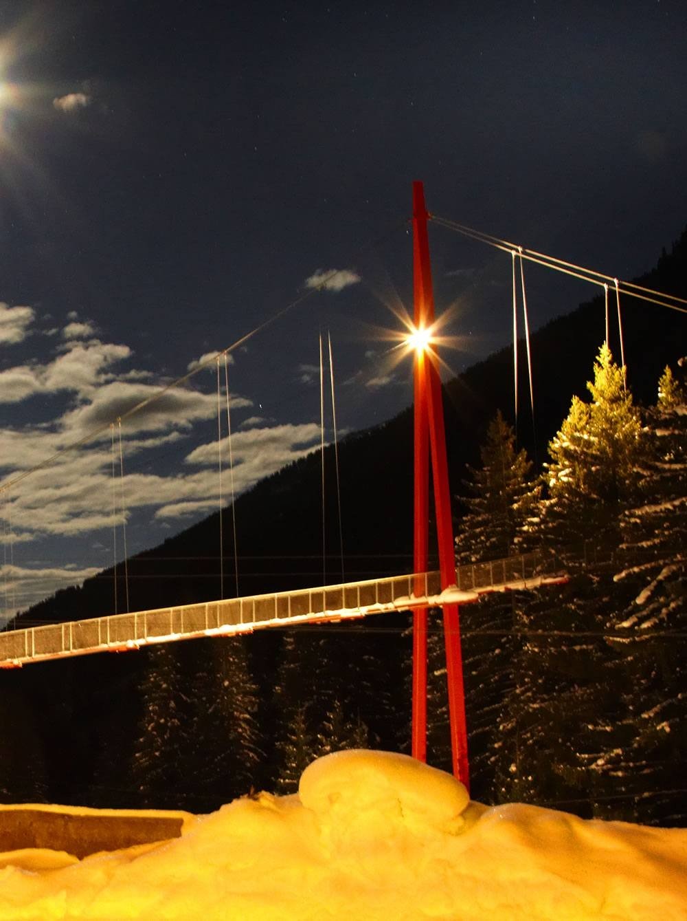 Die Golden Gate Bridge von Saalbach im Winter width=