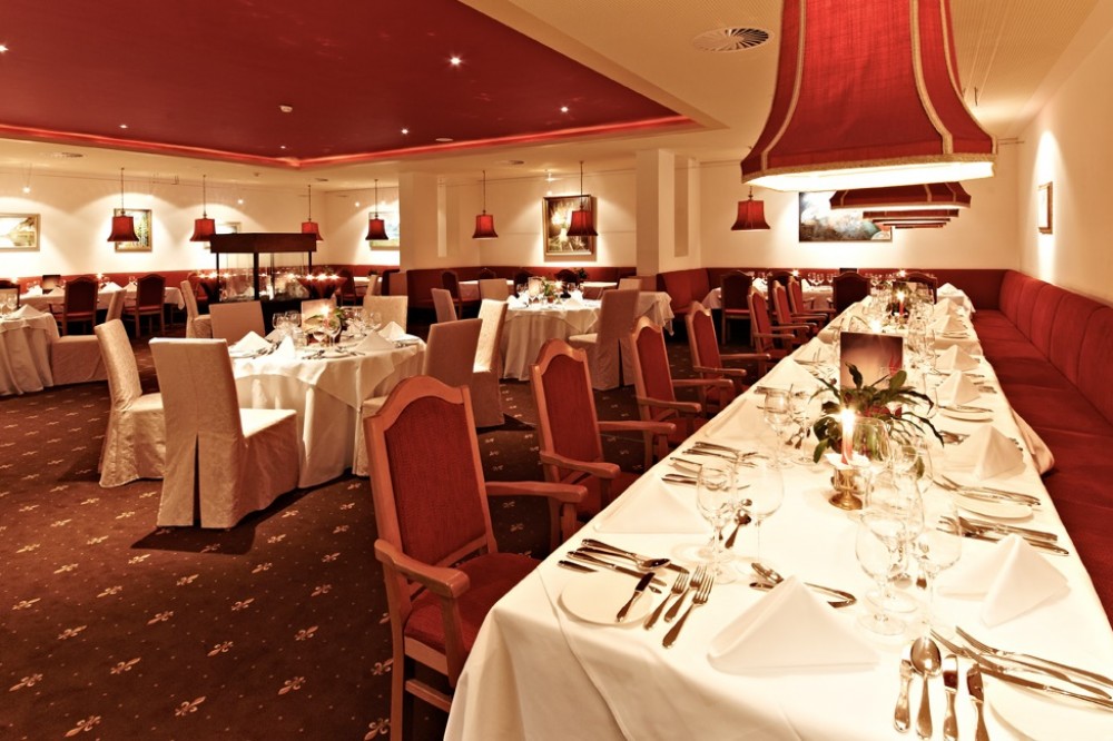 Dining room “Fire”