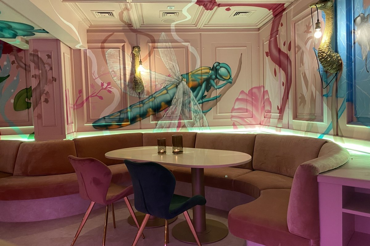2020 - Bar & Lounge