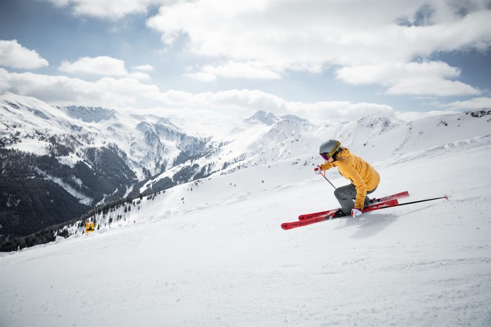 Skifahren im Skicircus Saalbach Hinterglemm Leogang Fieberbrunn