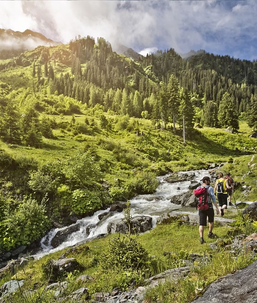 wandern-saalbach-2 width=